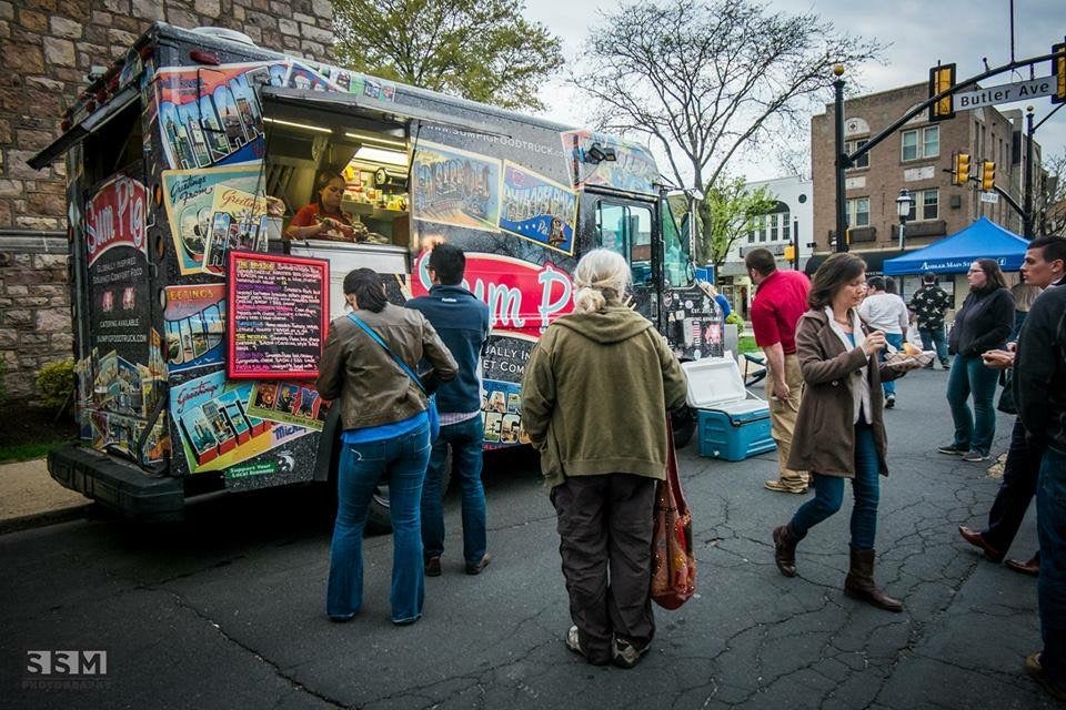 Sum Pig Truck at Event